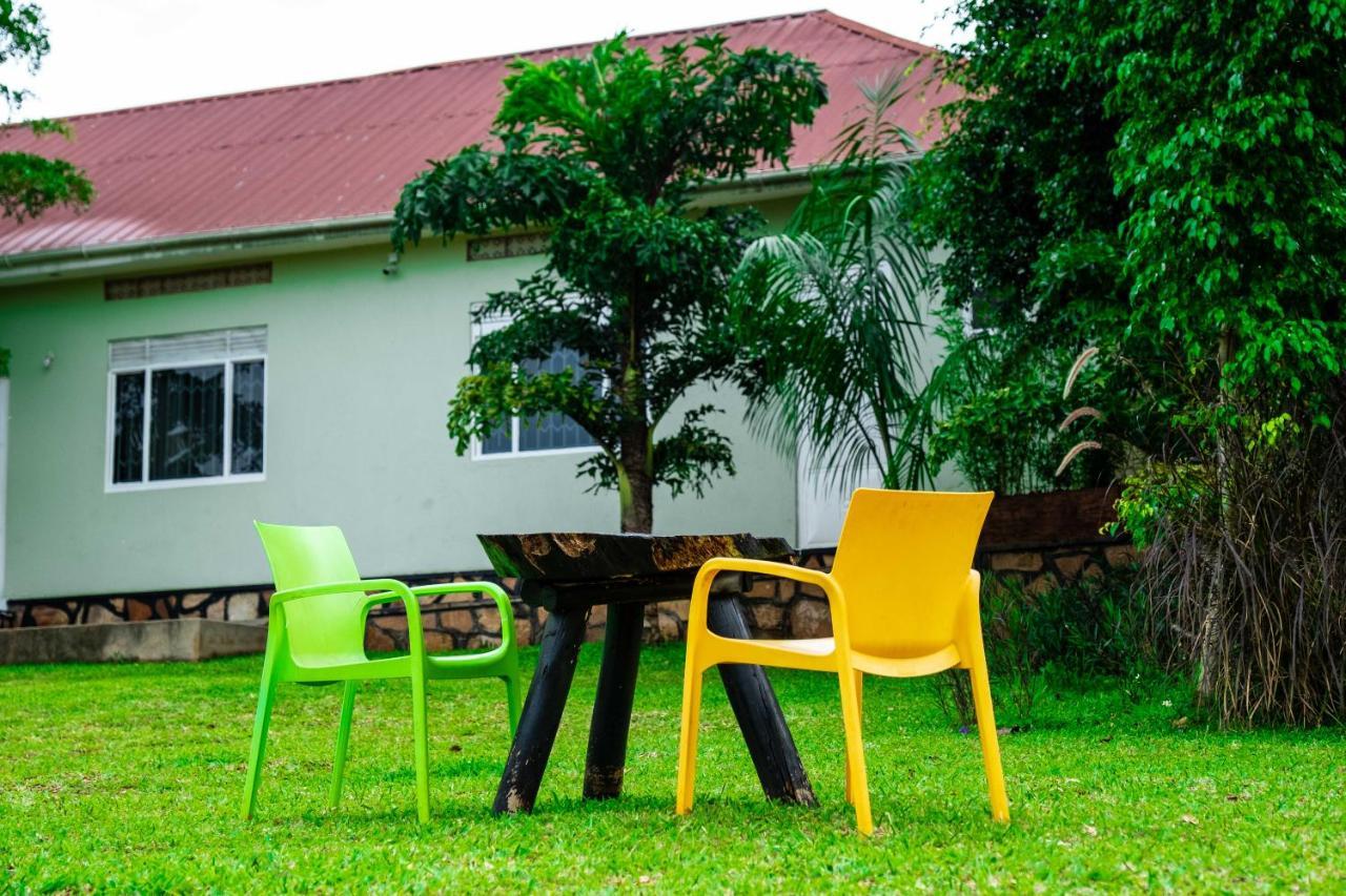 Airport Unique Hotel Entebbe Exteriér fotografie