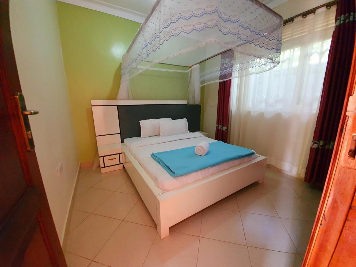 Airport Unique Hotel Entebbe Exteriér fotografie